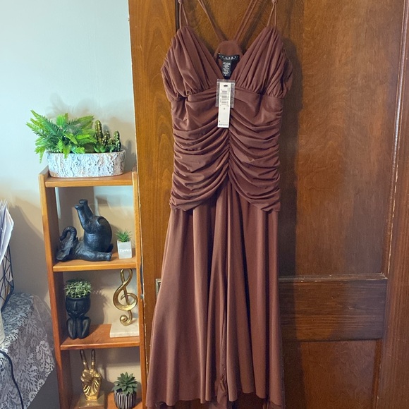 Brand new Laundry by Shelli Segal brown beaded and ruched evening dress 😍😍😍 - Picture 16 of 16